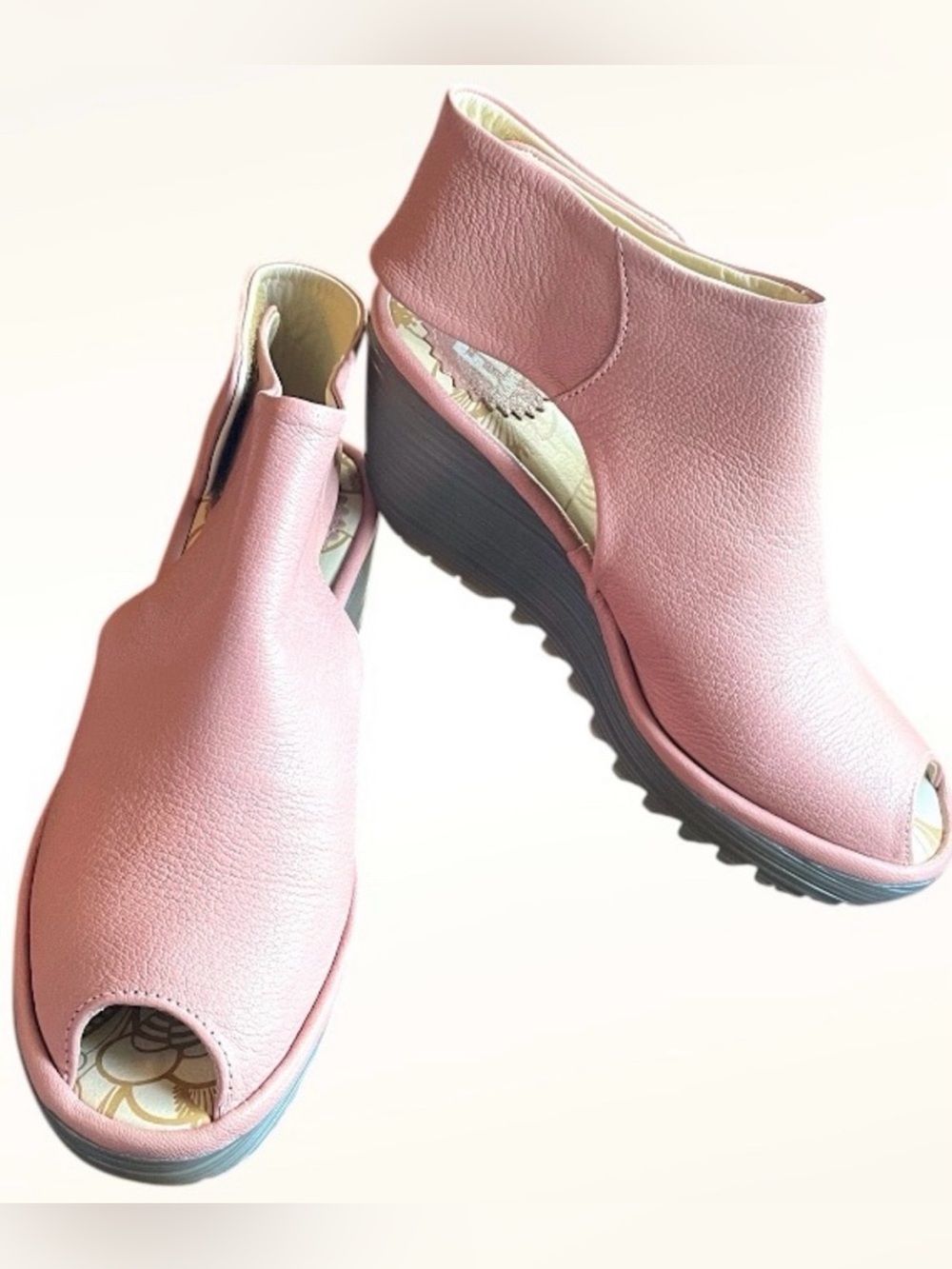 LIKE NEW FLY London Women's Yone642fly Ankle Bootie EU37/US6.5 - Picture 2 of 10
